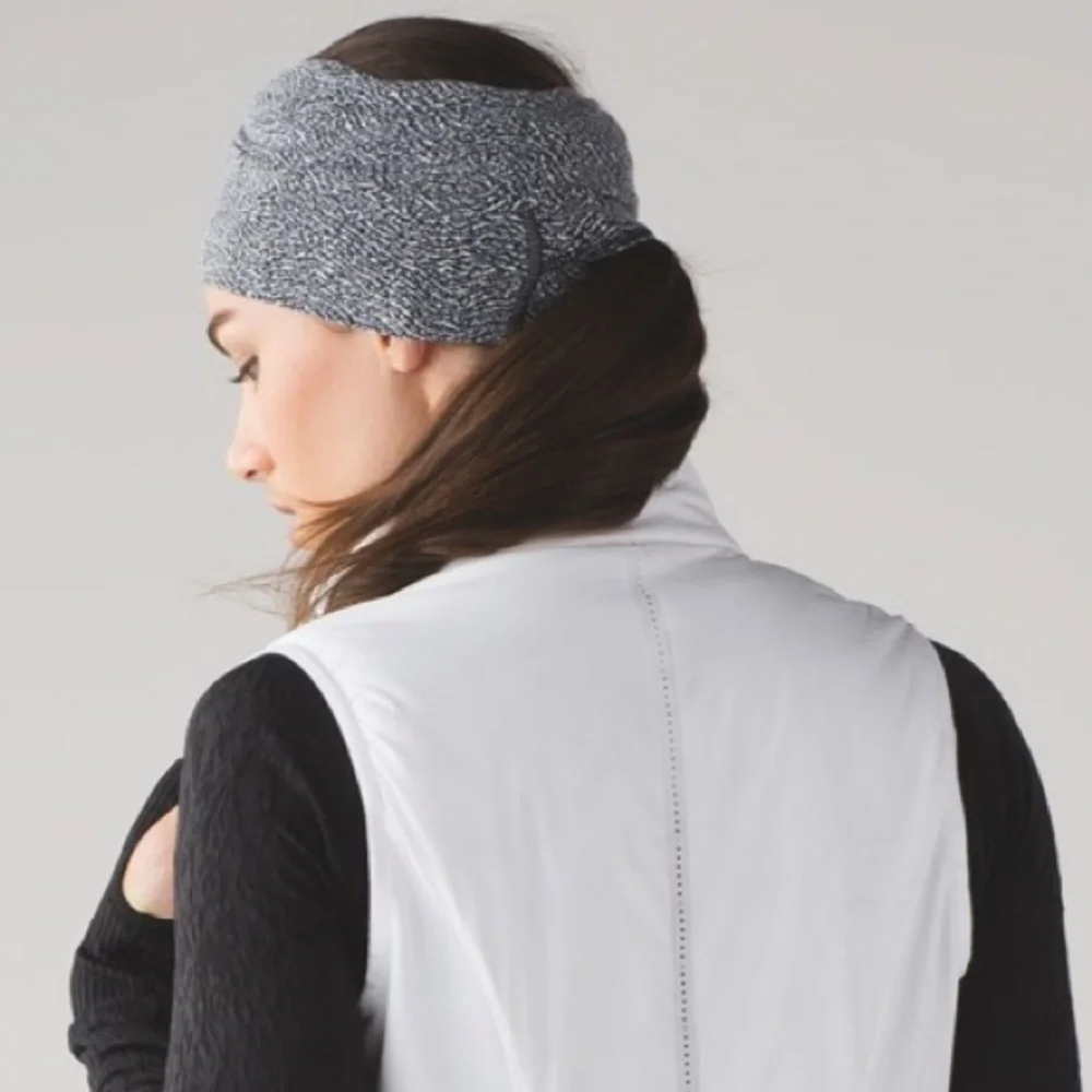 Lululemon Top Knot Toque Open Hat Earwarmer Rulu W9AE1S